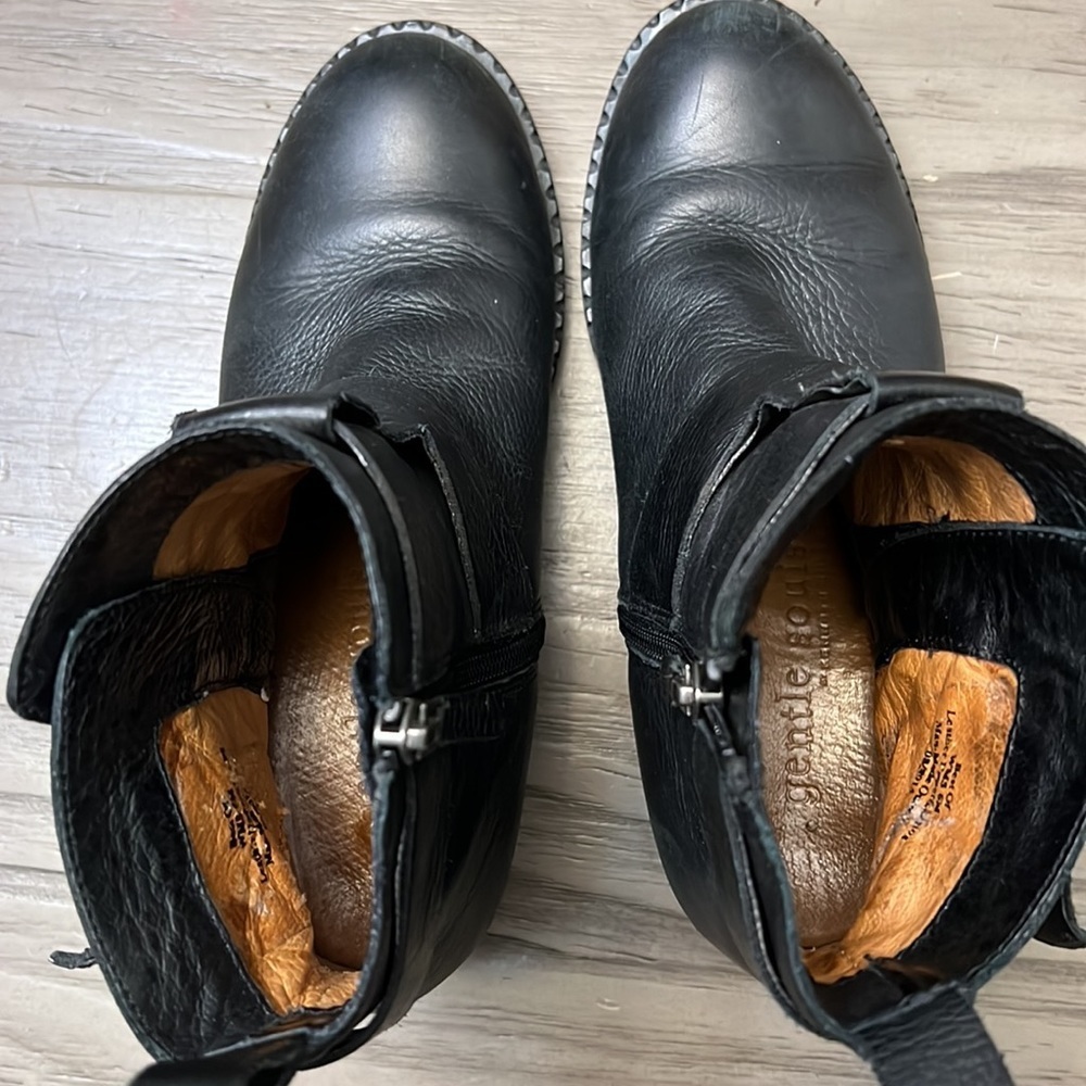 LEATHER MOTO STYLE BIKER BOOTIES GENTLE SOULS BY KENNETH COLE 6 - Picture 13 of 15